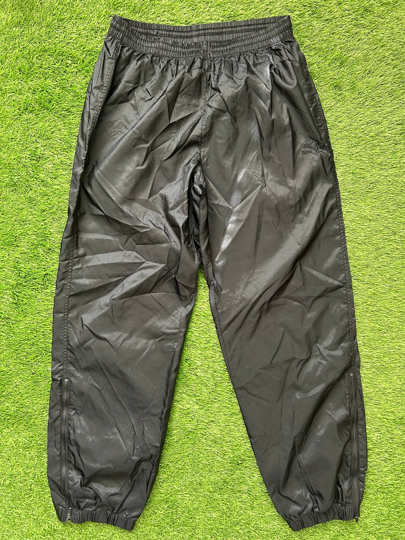 Vintage Puma Black Nylon Sweatpants